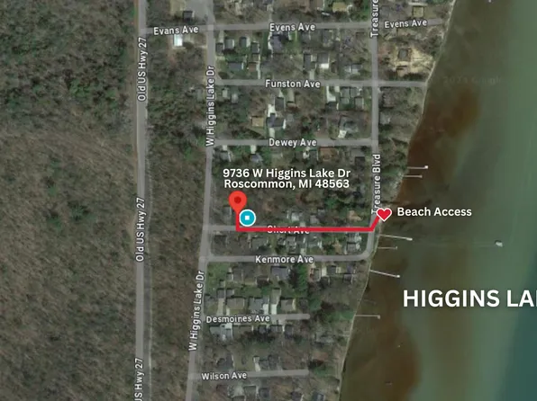 9736 W Higgins Lake Dr, Roscommon, MI 48653