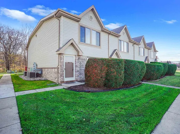 50406 Bay Run S, Chesterfield, MI 48047