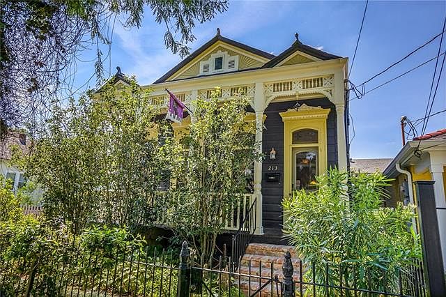 1st image of 213 S Pierce St