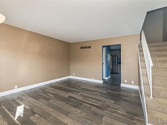 3rd image of 1212 Clarkson Ct #1212
