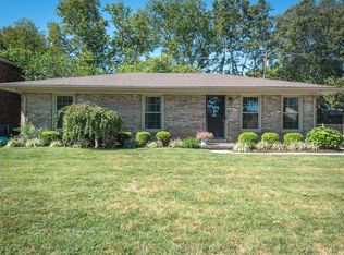 209 Paddock Dr, Versailles, KY 40383