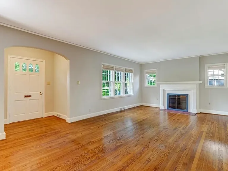 1804 Madison Ave — Photo 3