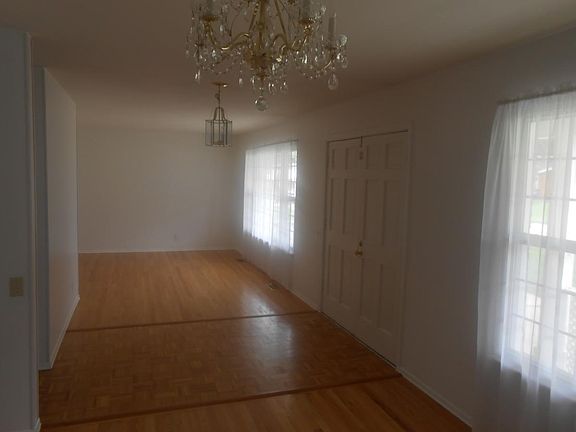 3rd image of 1219 Miremont Dr