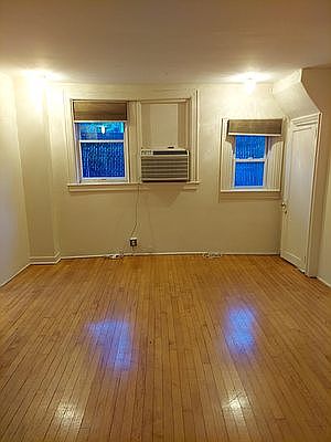 4th image of 543 Meeker Ave #1