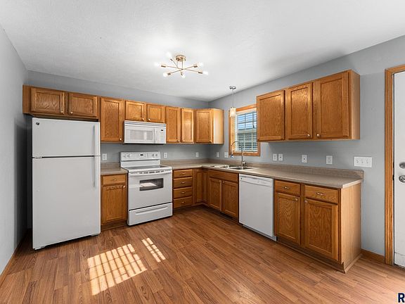 5th image of 1812 S Mulberry Ave Unit C