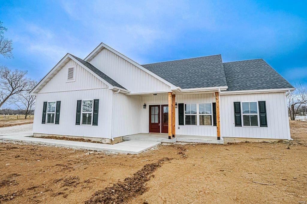 56 Straight St, Elsberry, MO 63343 Zillow