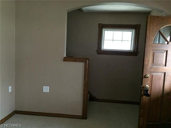 3rd image of 18305 Ponciana Ave