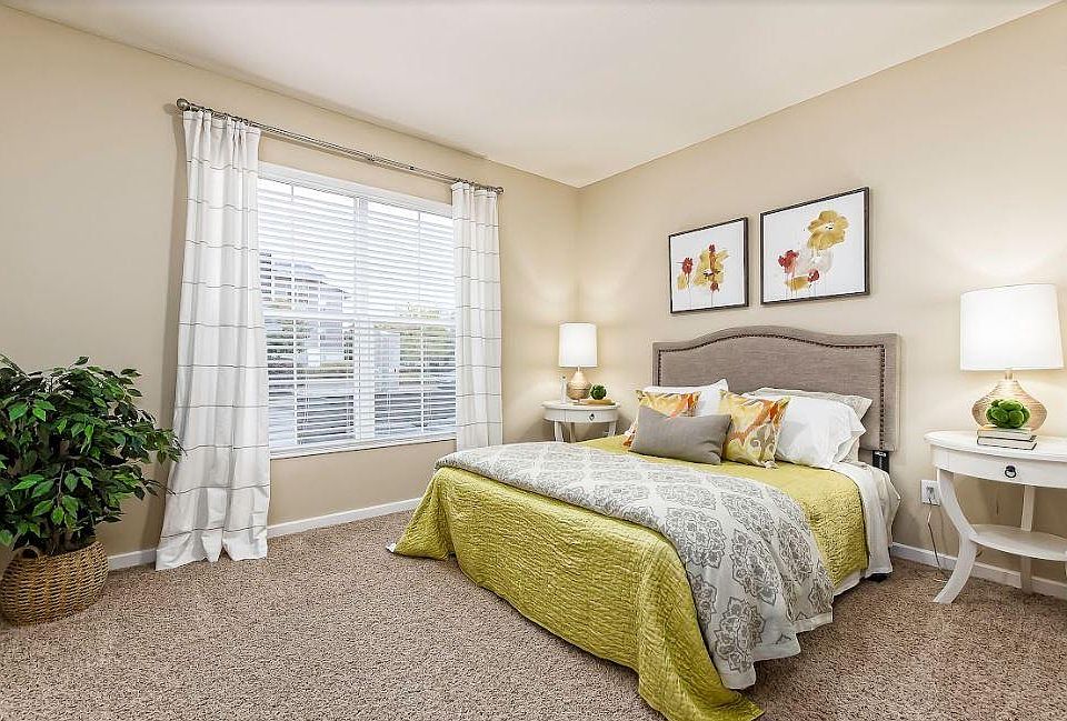 2nd image of 7230 Skyline Dr E APT 104