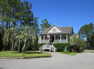 711 Kit Hall Rd, Mc Clellanville, SC 29458