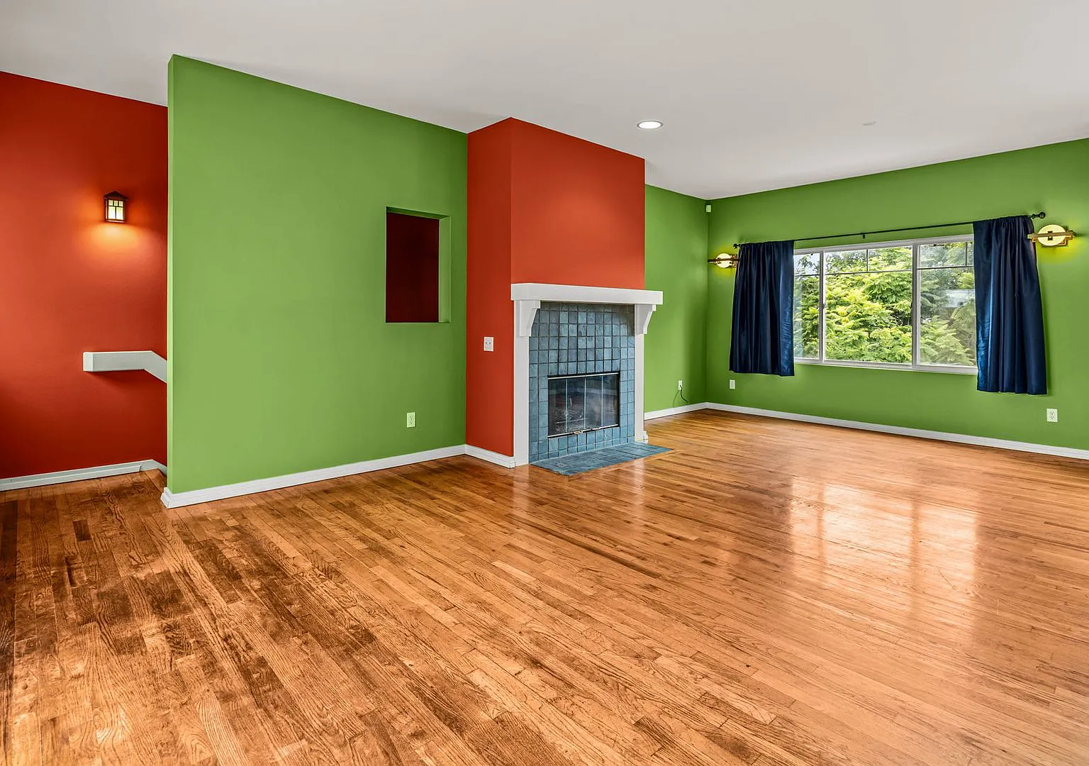 Spacious Golden Hill Townhome with 2-Car Garage & Canyon Views! — Photo 4
