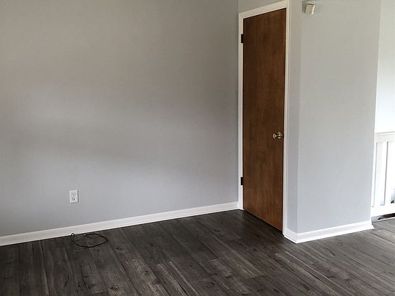 4th image of 23806 Mira Ct