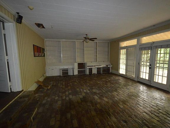 3rd image of 505 S Washington Ave