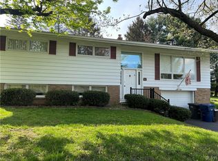 5151 Huckleberry Rd S, Orefield, PA 18069