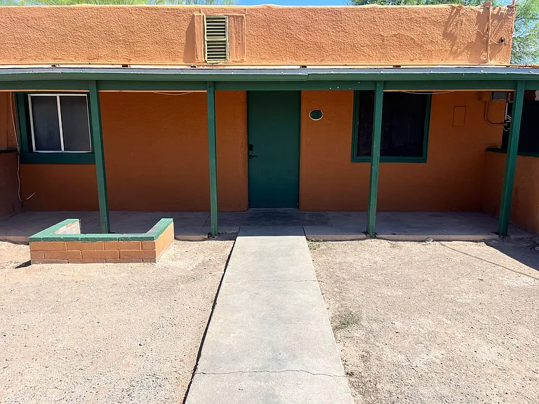 115 E Alturas St — Photo 20