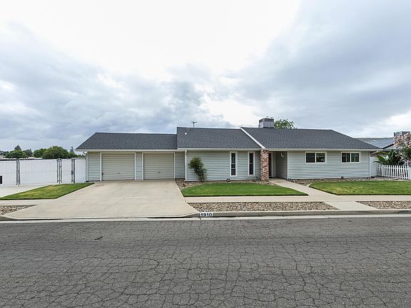 3rd image of 1910 Roland Dr