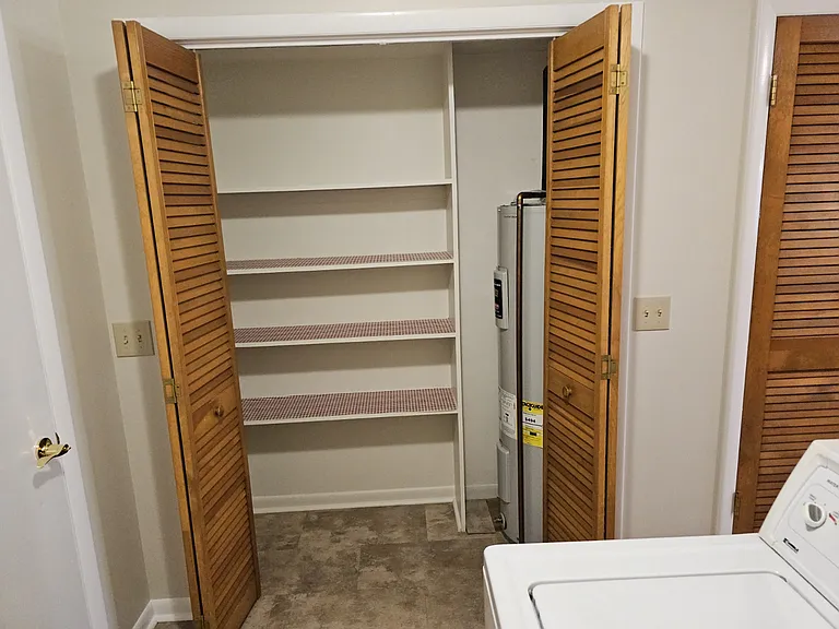 Spacious pantry.