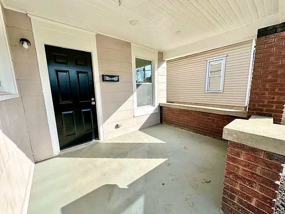 3rd image of 207 N Grimes St #A