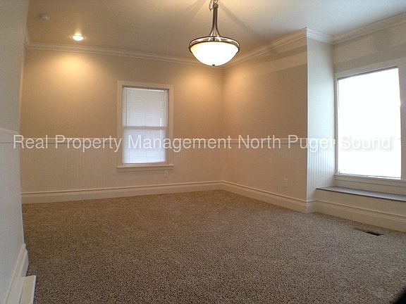 5th image of 3225 Lombard Ave #A