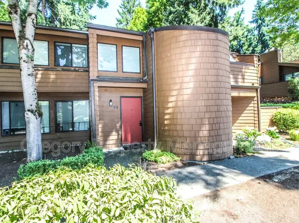 11416 NE 128th St APT 71, Kirkland, WA 98034