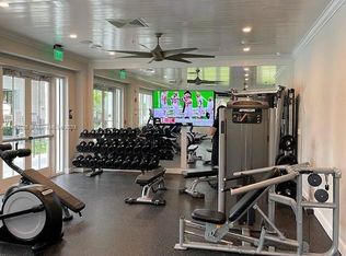 1100 Rio Ct, Pompano Beach, FL 33064