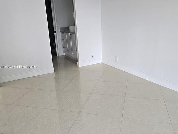 4th image of 1901 Brickell Ave APT B1107