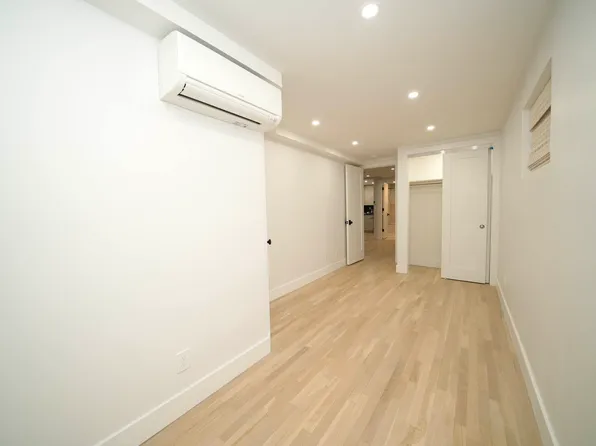 188 West 9th Street image 8 of 16