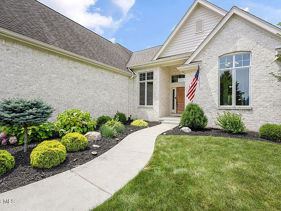 2nd image of 690 Ridge Lake Ct
