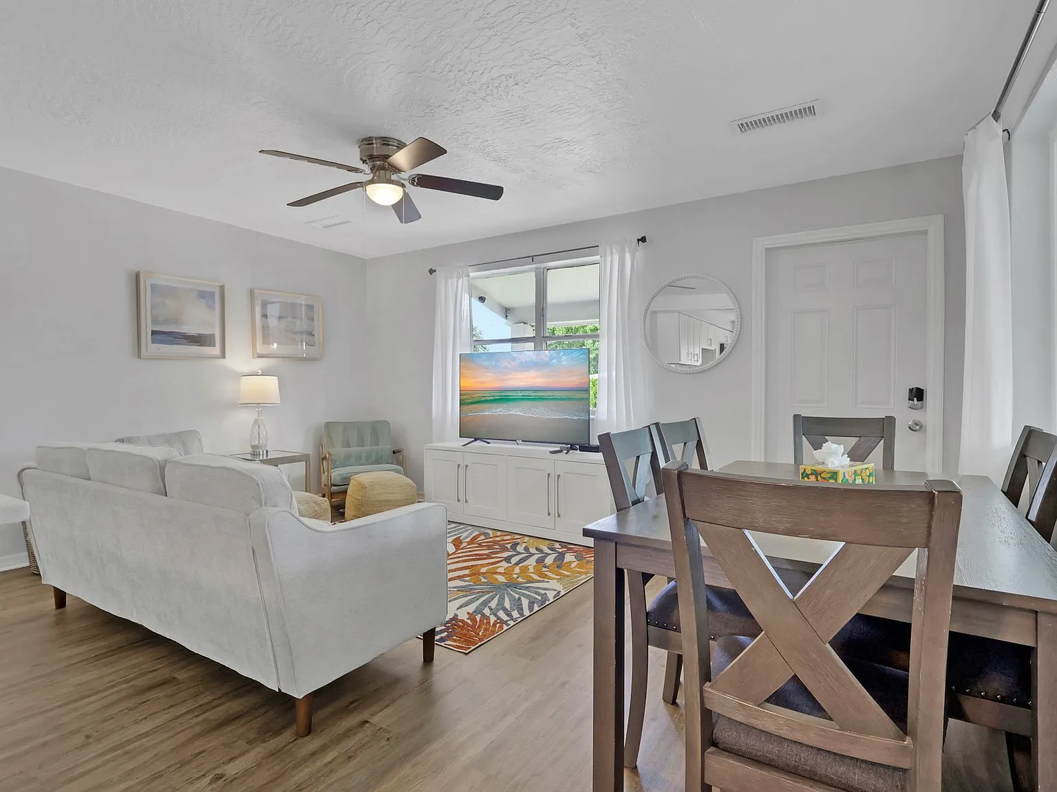 3 bed, 1150 sqft, $3,500 — Photo 4