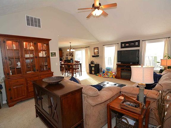 2nd image of 4635 Erinwood Ct