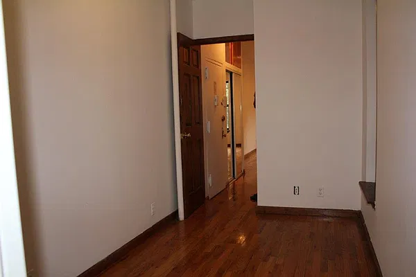 Rented by Chartwell Manhattan Realty | media 3