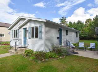 320 W Poplar St, Plainfield, WI 54966