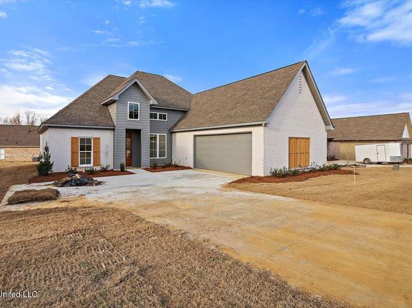 121 Ashby Ridge Dr, Canton, MS 39046