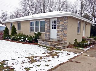 607 Rosehill Rd, Berrien Springs, MI 49103