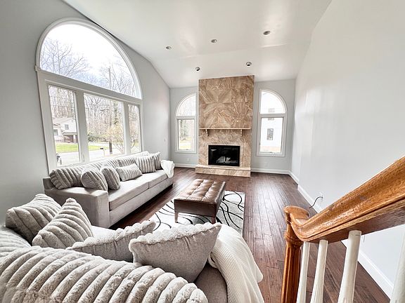 2nd image of 12 Haring Dr