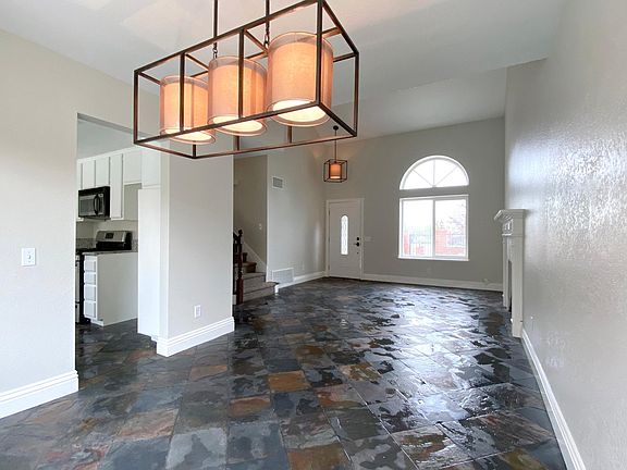 5th image of 12916 Saratoga Pl