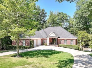 722 Patrick Rd, Auburn, AL 36830