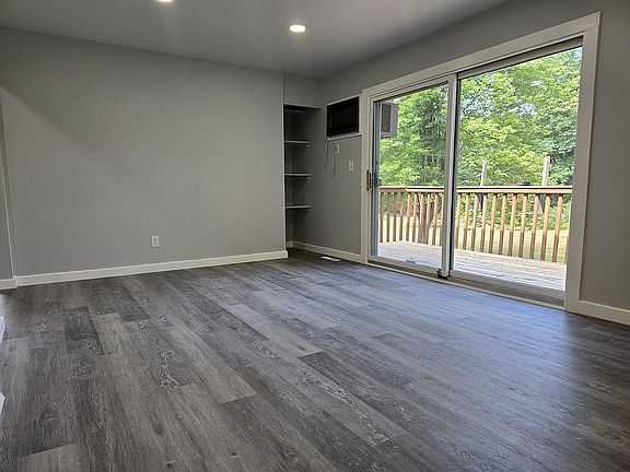 5th image of 4351 Eagleson Rd