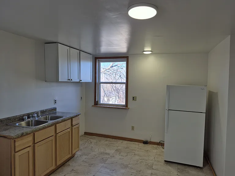 1205 Bank St #1/2 — Photo 20