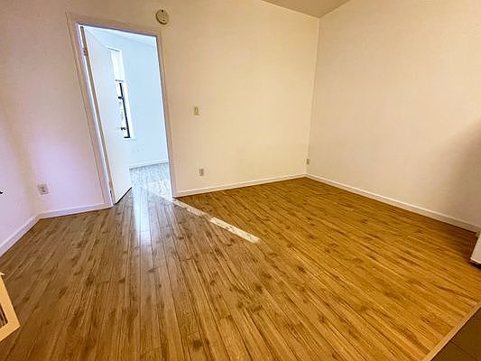3rd image of 46 Canal St APT 4