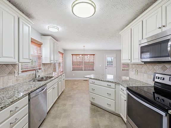 2nd image of 833 Isaac Shelby Cir E