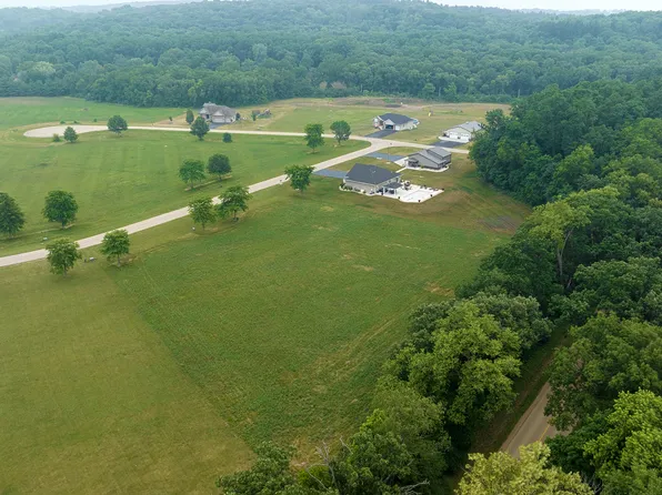 6 & 7 E Austin Ct, Oregon, IL 61061