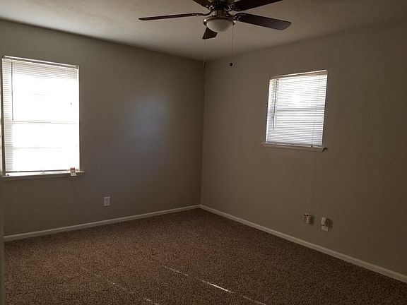 5th image of 3222 Centennial Dr