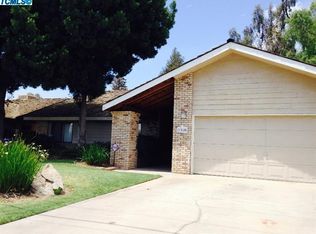 1580 W Pioneer, porterville, CA 93257