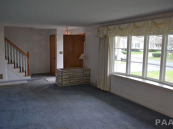 2nd image of 304 E Park St