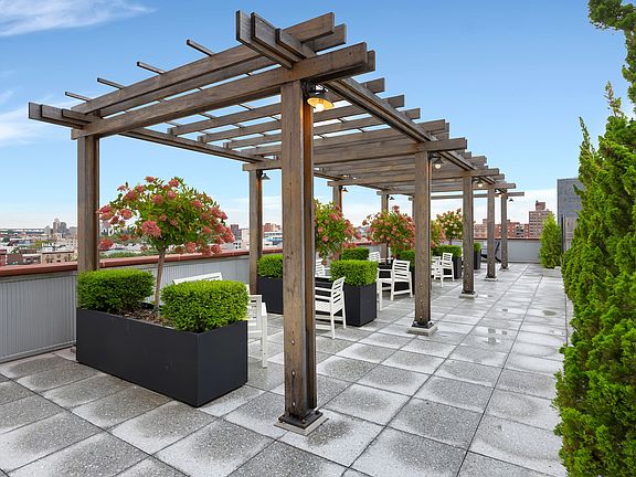 4th image of 1115 Broadway APT 1E
