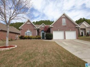 137 Village Ln, Pelham, AL 35124