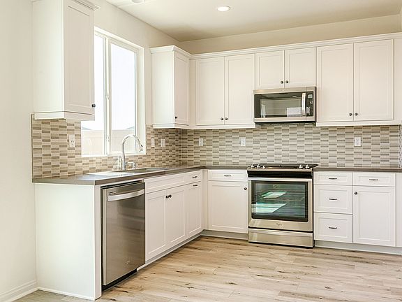 Prism at Weston Homesite 33 Kitchen