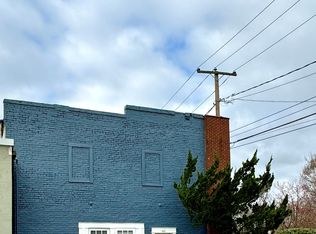 426 N Market St #B, Petersburg, VA 23803