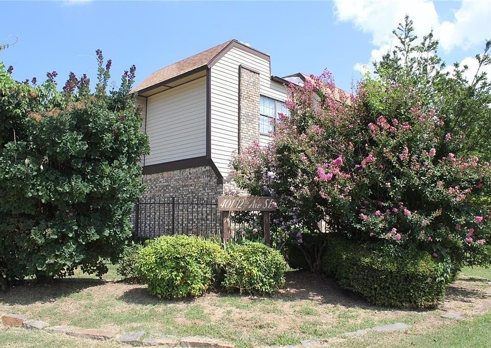 1st image of 401 12th Ave SE APT 217