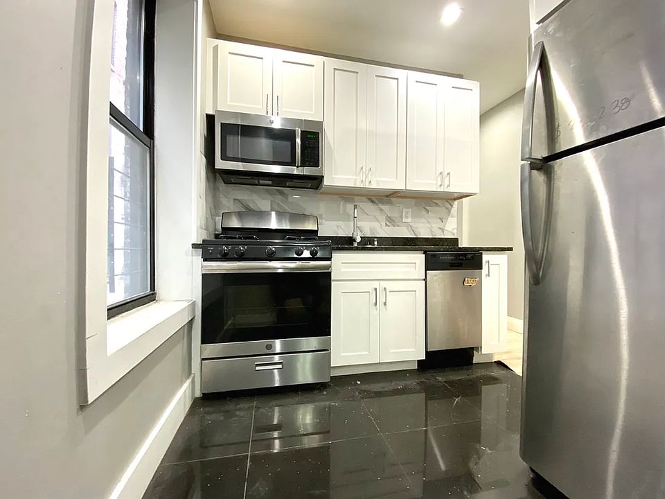 1st image of 4308 Broadway #7A